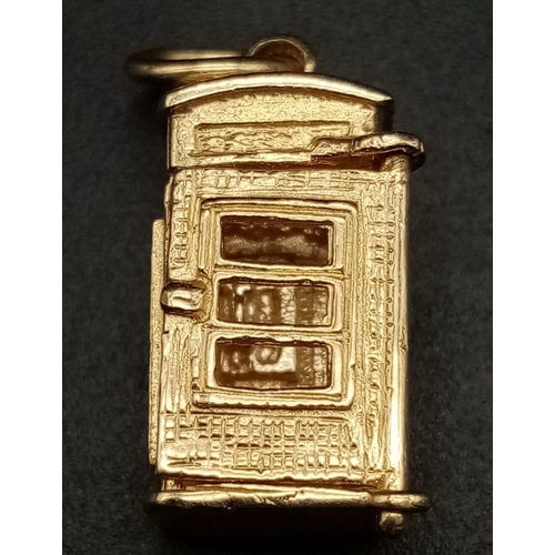 666 - 9K YELLOW GOLD LONDON TELEPHONE BOX CHARM WHICH OPENS 4.5G