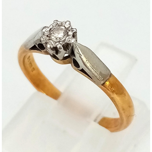 605 - An Vintage 18K Yellow Gold Diamond Solitaire Ring. Size J.
3g total weight.