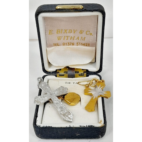 481 - A Selection of Quality Vintage Costume Jewellery and Container Items. A/F