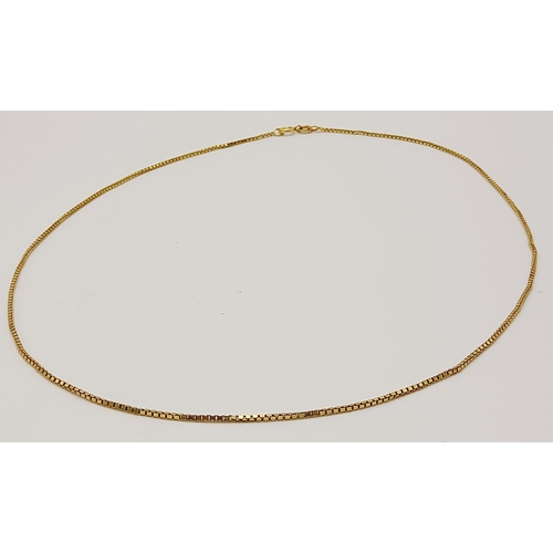 667 - A 9K Yellow Gold Link Necklace. 48cm. 4.33g.