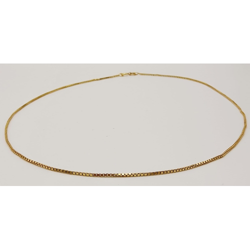 667 - A 9K Yellow Gold Link Necklace. 48cm. 4.33g.