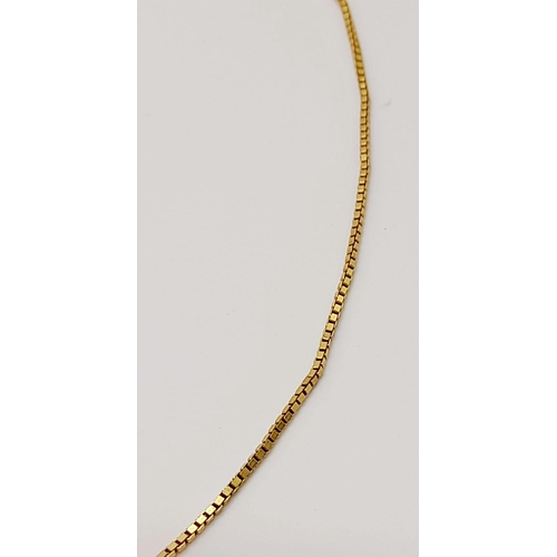 667 - A 9K Yellow Gold Link Necklace. 48cm. 4.33g.