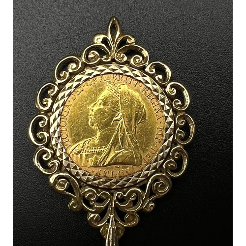 86 - An Antique 1895 Queen Victoria 22k Full Gold Sovereign. Set in a 9k yellow gold pendant setting - on... 