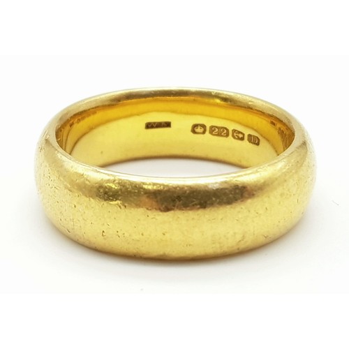 634 - A Vintage 22K Yellow Gold Heavy Band Ring. Size Q. 15.69g