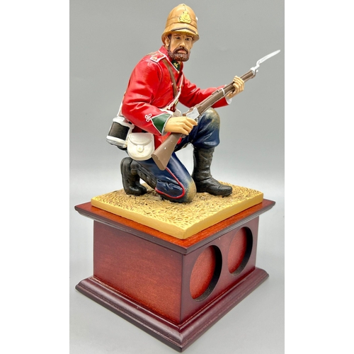 1351 - A Danbury Mint - The Defence at Rorke's Drift! Expertly crafted, hand-painted sculpture of a British... 