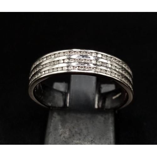 657 - 18k white gold diamond 3 row half eternity band ring (dia: 0.35ct), size P, 4.7g