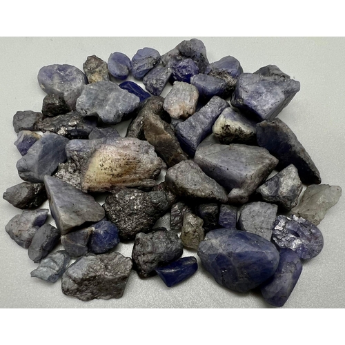 1478 - 318.50 ct Rough Tanzanite Lot.