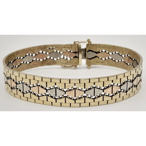 1513 - A Lovely Vintage 9K Three-Gold Colour Bracelet. Yellow gold with a geometric diamond pattern rose an... 