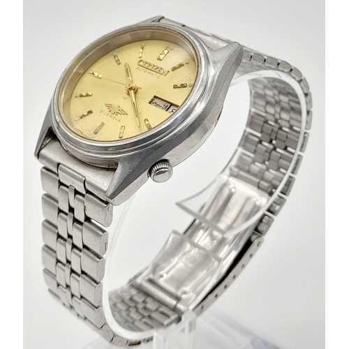 1231 - A Vintage Citizen Automatic 21 Jewel Gents Watch. Stainless steel strap and case - 33mm. Gold tone d... 