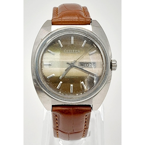 1245 - A Vintage Citizen Automatic Gents Watch. Brown leather strap. Stainless steel case - 37mm. Silver-Br... 