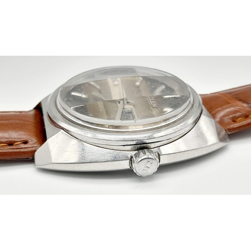 1245 - A Vintage Citizen Automatic Gents Watch. Brown leather strap. Stainless steel case - 37mm. Silver-Br... 