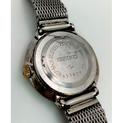 374 - A Rare Vintage Seiko 17 Jewel Mechanical Ladies Watch. Model 2518-0190. Stainless steel strap and ca... 