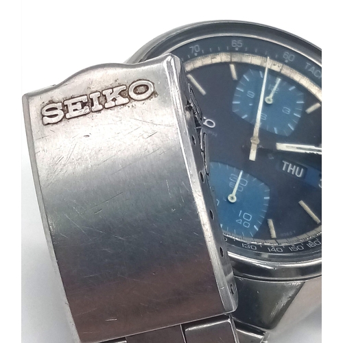 146 - A Rare Vintage Seiko (6D 0673) Automatic Chronograph Gents Watch. Stainless steel strap and case - 4... 