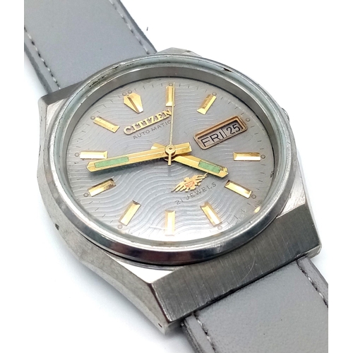 693 - A Vintage Citizen Automatic Gents Watch. Grey leather strap. Stainless steel case - 36mm. Grey dial ... 