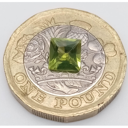 1772 - A 0.85Ct Natural Faceted Peridot in a Square Shape. Come with the GLI Certified