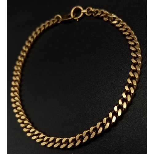 86 - An 18K Yellow Gold Japanese Flat Belcher Link Bracelet. 18cm. 10.28g.