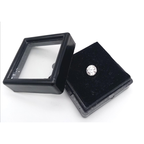 93 - A 0.50ct Natural Round Brilliant-Cut Diamond. Comes with an E.G.L. diamond report - VS2 clarity and ... 