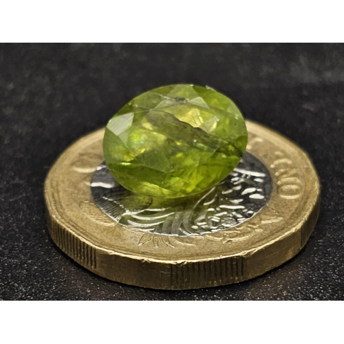 890 - A 5.80ct Natural Pakistan Peridot. Oval Cut.