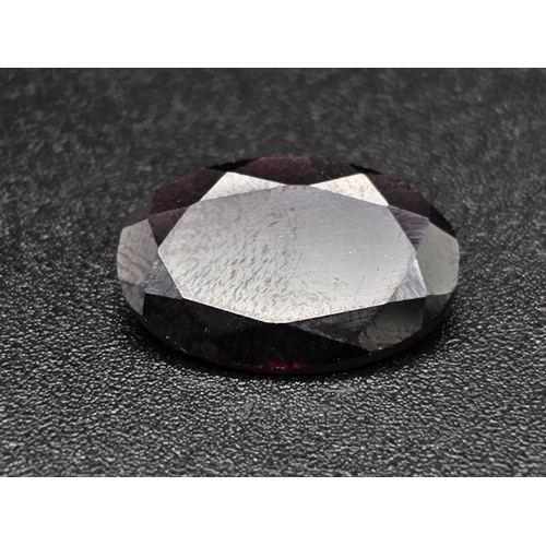 1211 - A 4.55 Ct Natural Faceted Pyrope Garnet, in an Oval mixed Shape. Comes with the IGL&I Certificate