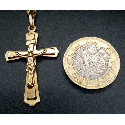 279 - Two 9 K yellow gold crosses with chain. Total weight: 6.4 g.
REF: 00004394