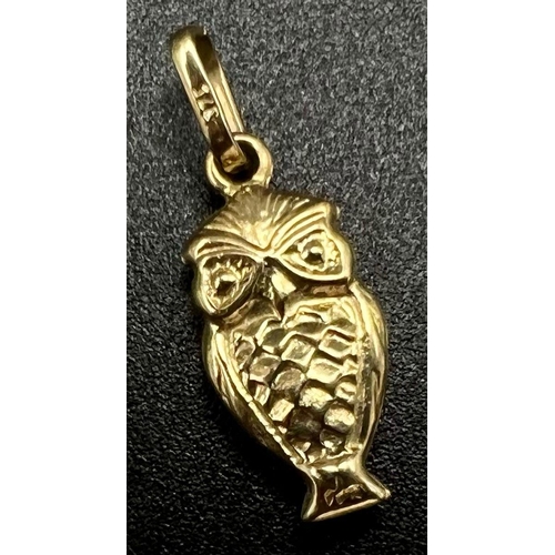 1086 - 9K YELLOW GOLD OWL CHARM 0.5G