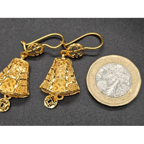 49 - A parure set of 21 K yellow gold, wonderfully hand crafted, probably made in India, consisting of a ... 