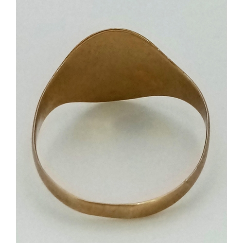 457 - A Vintage 9K Yellow Gold Signet Ring. Size V. 2.4g.