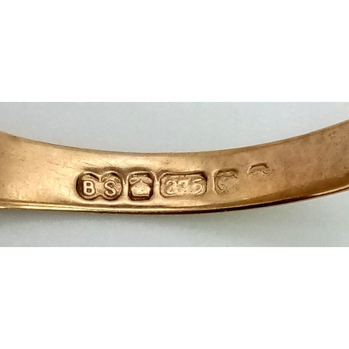 457 - A Vintage 9K Yellow Gold Signet Ring. Size V. 2.4g.