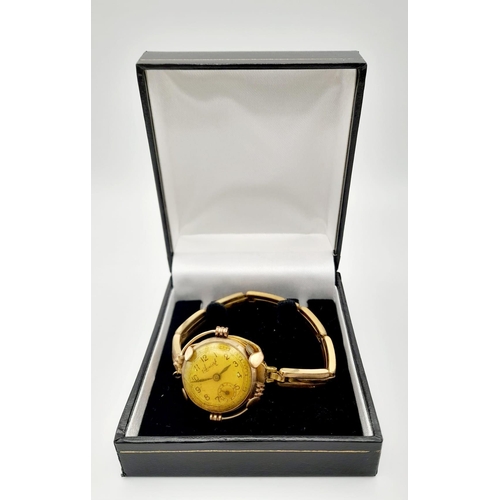 274 - A Very Rare Vintage Possibly Antique Accurist 9K Gold Watch. It has been constructed with an expanda... 