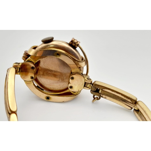 274 - A Very Rare Vintage Possibly Antique Accurist 9K Gold Watch. It has been constructed with an expanda... 