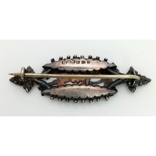 590 - An Antique 925 Silver and Gold Plated Silver Brooch. Hallmarks for Chester 1898. 5cm. Comes in an an... 