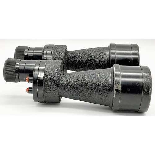 425 - 1944 Dated British Royal Naval Anti Submarine Binoculars. The prisms could do with a clean and
there... 