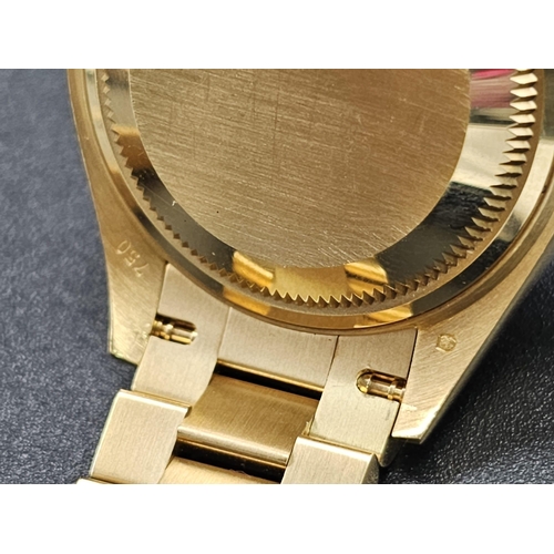 34 - A Rolex Perpetual Datejust 18K Gold and Diamonds Ladies Watch. 18k gold bracelet and case - 28mm. Si... 