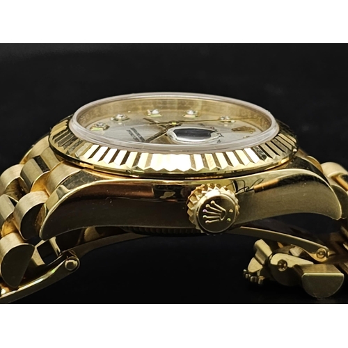 34 - A Rolex Perpetual Datejust 18K Gold and Diamonds Ladies Watch. 18k gold bracelet and case - 28mm. Si... 