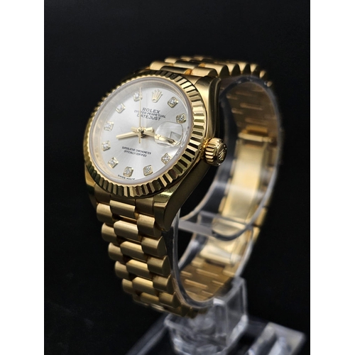 34 - A Rolex Perpetual Datejust 18K Gold and Diamonds Ladies Watch. 18k gold bracelet and case - 28mm. Si... 