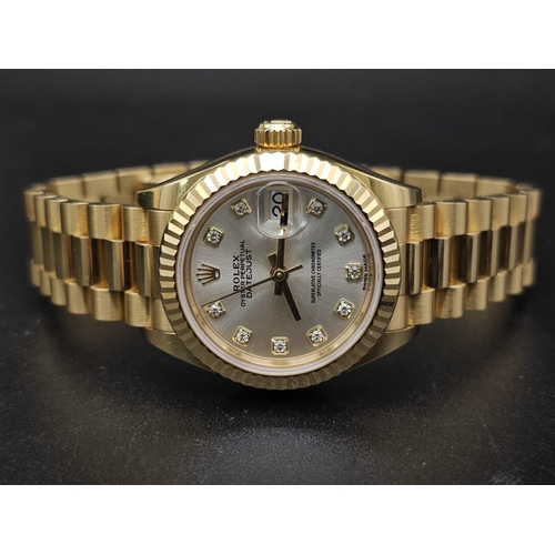 34 - A Rolex Perpetual Datejust 18K Gold and Diamonds Ladies Watch. 18k gold bracelet and case - 28mm. Si... 