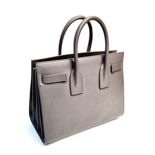 366 - An Elegant Saint Laurent Sac de Jour Grey Leather Handbag. Luxurious soft grey leather. Multiple int... 