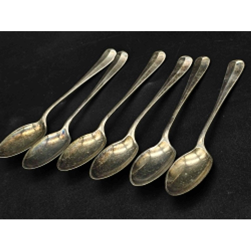 179 - A SET OF 6 HALLMARKED SILVER TEASPOONS DATED 1922  64.7gms.