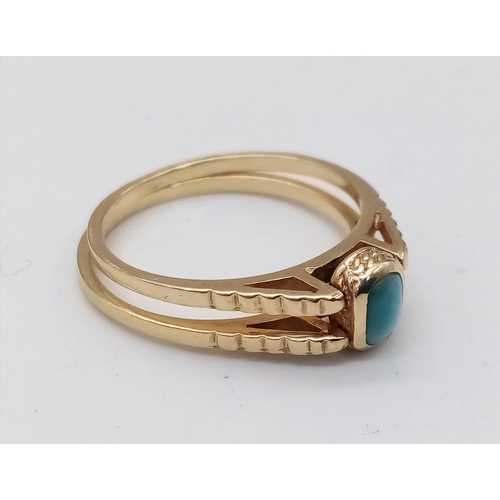 45 - 18K YELLOW GOLD SWITCH RING WITH ONYX ON ONE SIDE AND TURQUISE ON OTHER. TOTAL WEIGHT 4.1G.  SIZE S