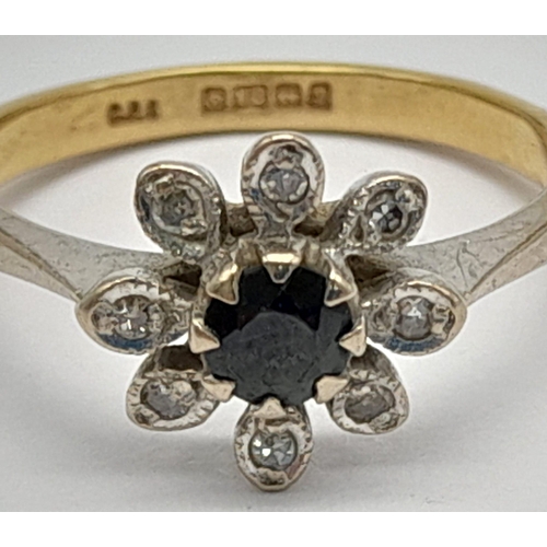 543 - 18K YELLOW GOLD VINTAGE DIAMOND & SAPHIRE CLUSTER RING. TOTAL WEIGHT 3.4G.  SIZE N