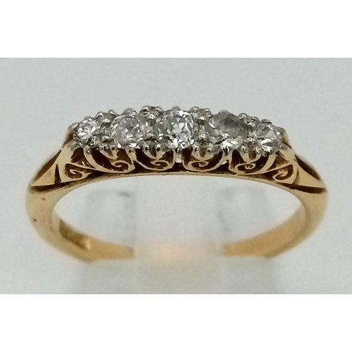 164 - 18K YELLOW GOLD VINTAGE DIAMOND 5 STONE RING. 0.30CT DIAMOND. TOTAL WEIGHT  3.55G.  SIZE O