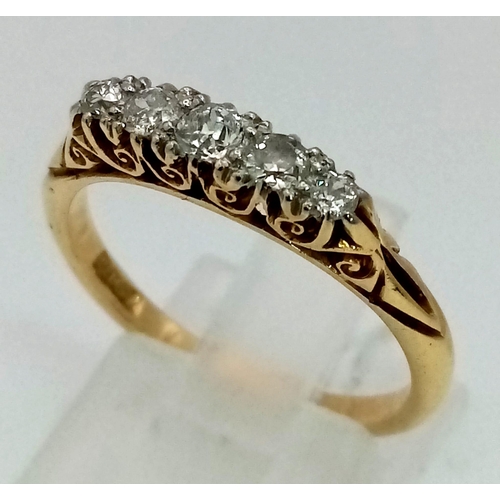 164 - 18K YELLOW GOLD VINTAGE DIAMOND 5 STONE RING. 0.30CT DIAMOND. TOTAL WEIGHT  3.55G.  SIZE O