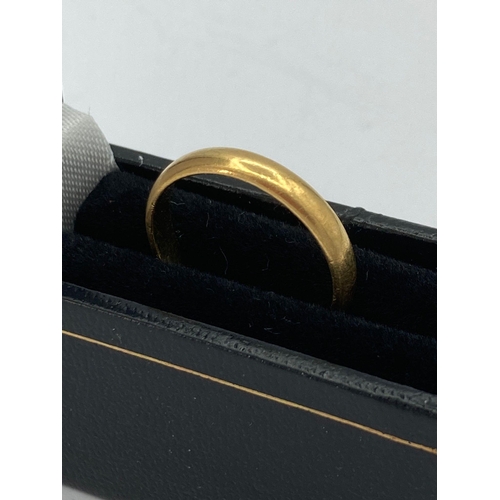 102 - 22 carat GOLD BAND RING having full UK hallmark and presented in jewellers ring box. 2.73 grams. Siz... 