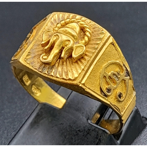 364 - A 22 K yellow gold Indian ring with the head of Ganesh on top. Ring size: S, weight: 4.3 g. REF: 010... 