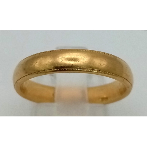 473 - An 18K Yellow Gold Vintage Band Ring. Size R. 6.25g