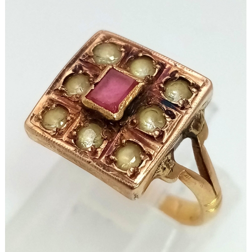 542 - 18K YELLOW GOLD ANTIQUE RUBY RING. TOTAL WEIGHT 3.45G.  SIZE J