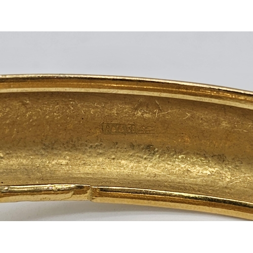 698 - Withdrawn
Two 22 K yellow gold bangles (weight: 35.8 g) AND two 21 K yellow gold bangles (weight: 34... 