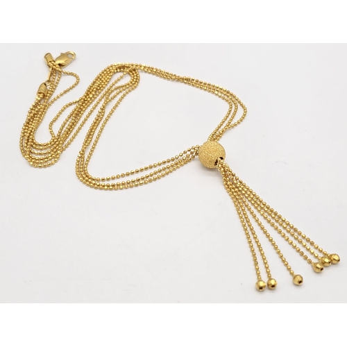 811 - A yellow gold mixed lot consisting of: 
22 K chain and six necklaces A/F
21 K bracelet and ring (siz... 