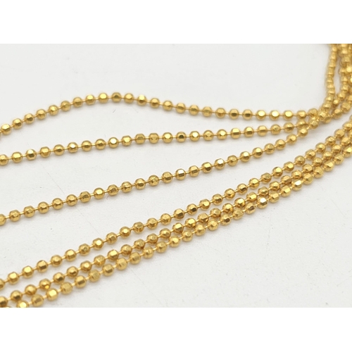 811 - A yellow gold mixed lot consisting of: 
22 K chain and six necklaces A/F
21 K bracelet and ring (siz... 