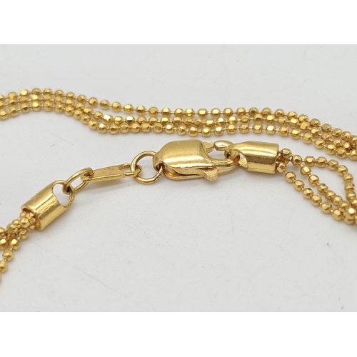 811 - A yellow gold mixed lot consisting of: 
22 K chain and six necklaces A/F
21 K bracelet and ring (siz... 